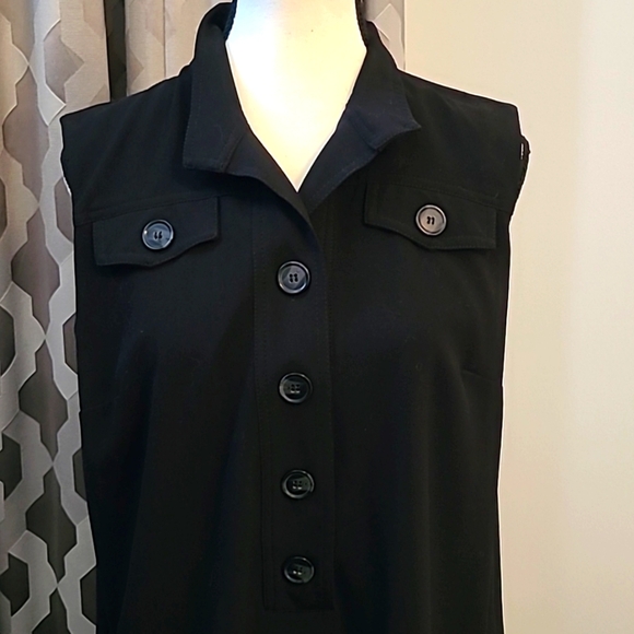 WD.NY sleeveless dress with buttons and pockets Size 6. - Picture 2 of 6
